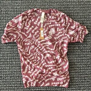 NWT SKIMS Logo Mesh t shirt Raspberry Swirl Size Large